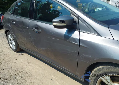2014 Ford Focus Se from USA, damaged, VIN 1FADP3F21EL223635